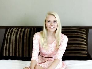 Alli Rae Fucked On Her Hands And Knees